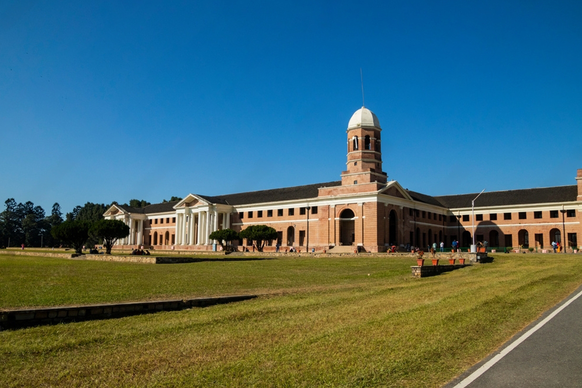 Delhi to Dehradun Taxi Service